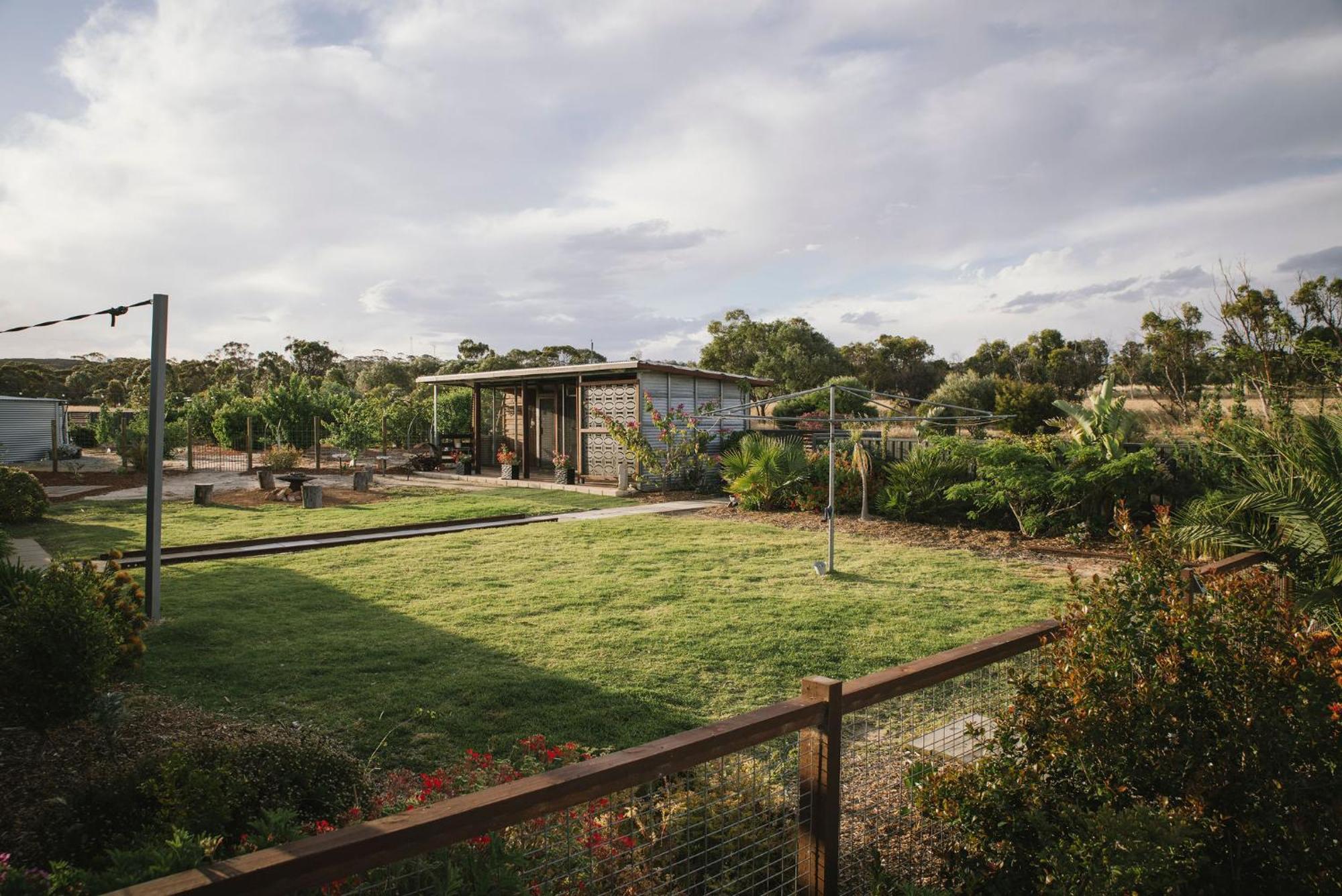 Guest house The Mains 2 Bedroom Farm